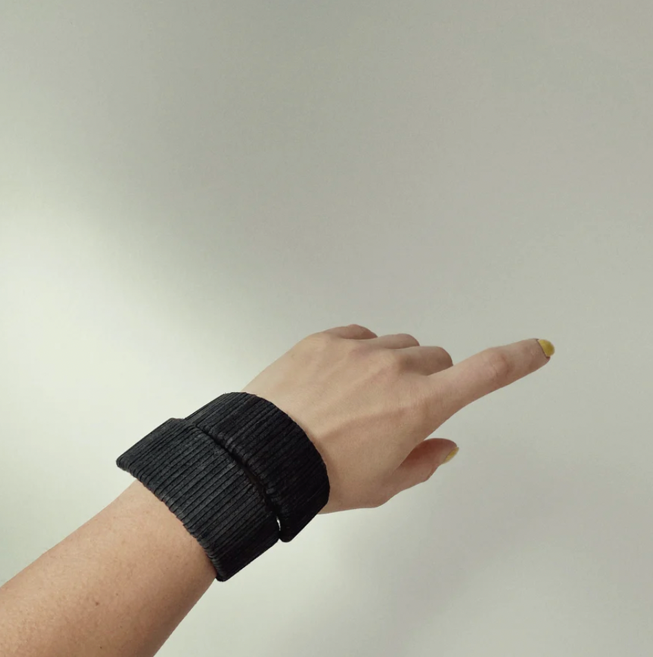 Ribbed Cuff Bracelet B002 black