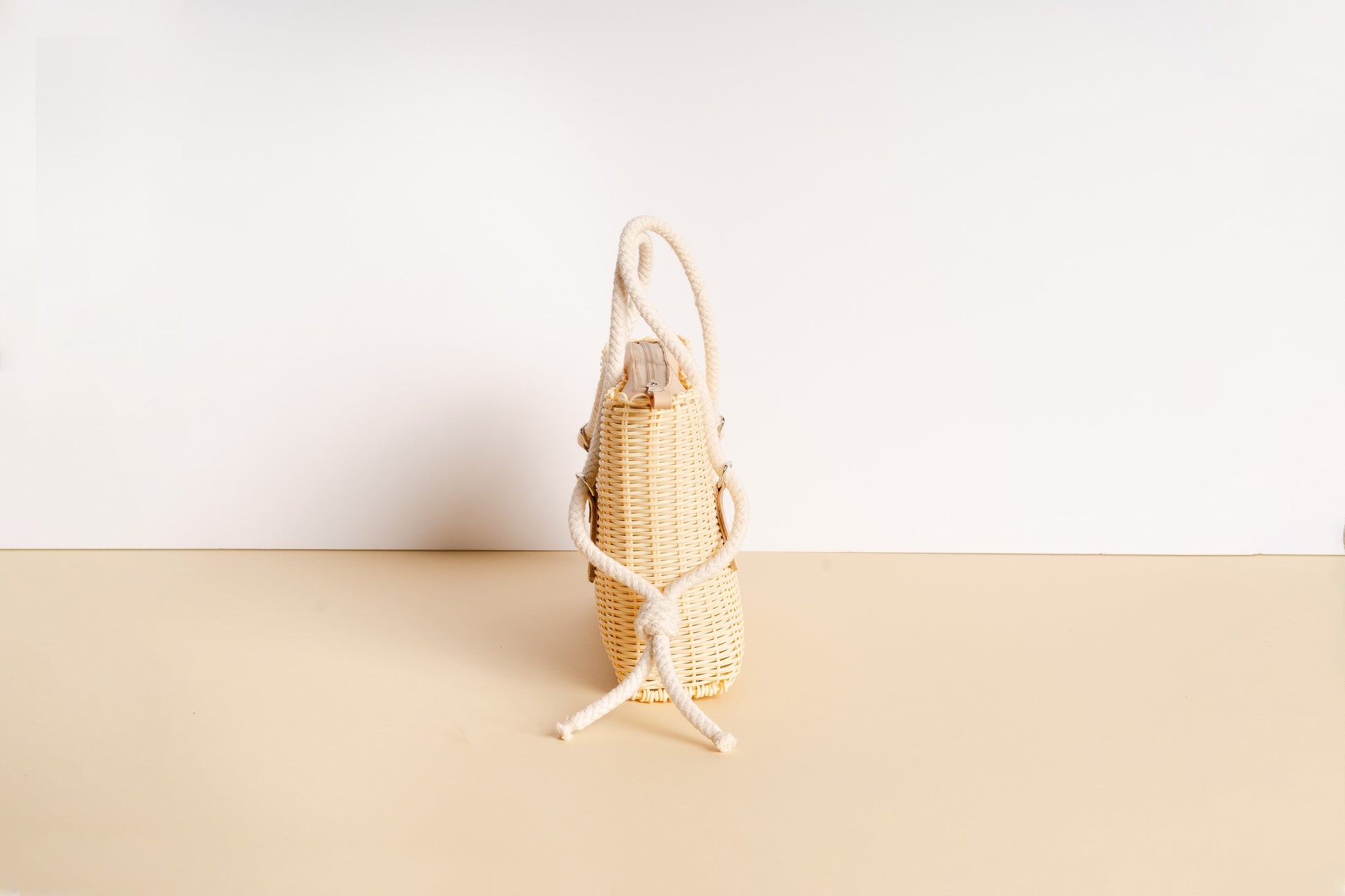 Summer Bucket - Caramel