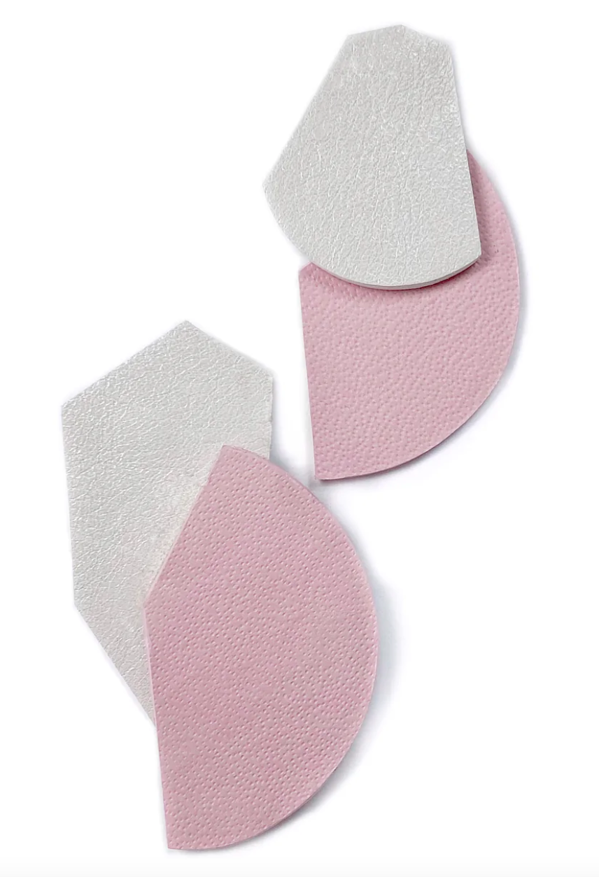 Polychrome Geometric Earrings E130 pink/off-white