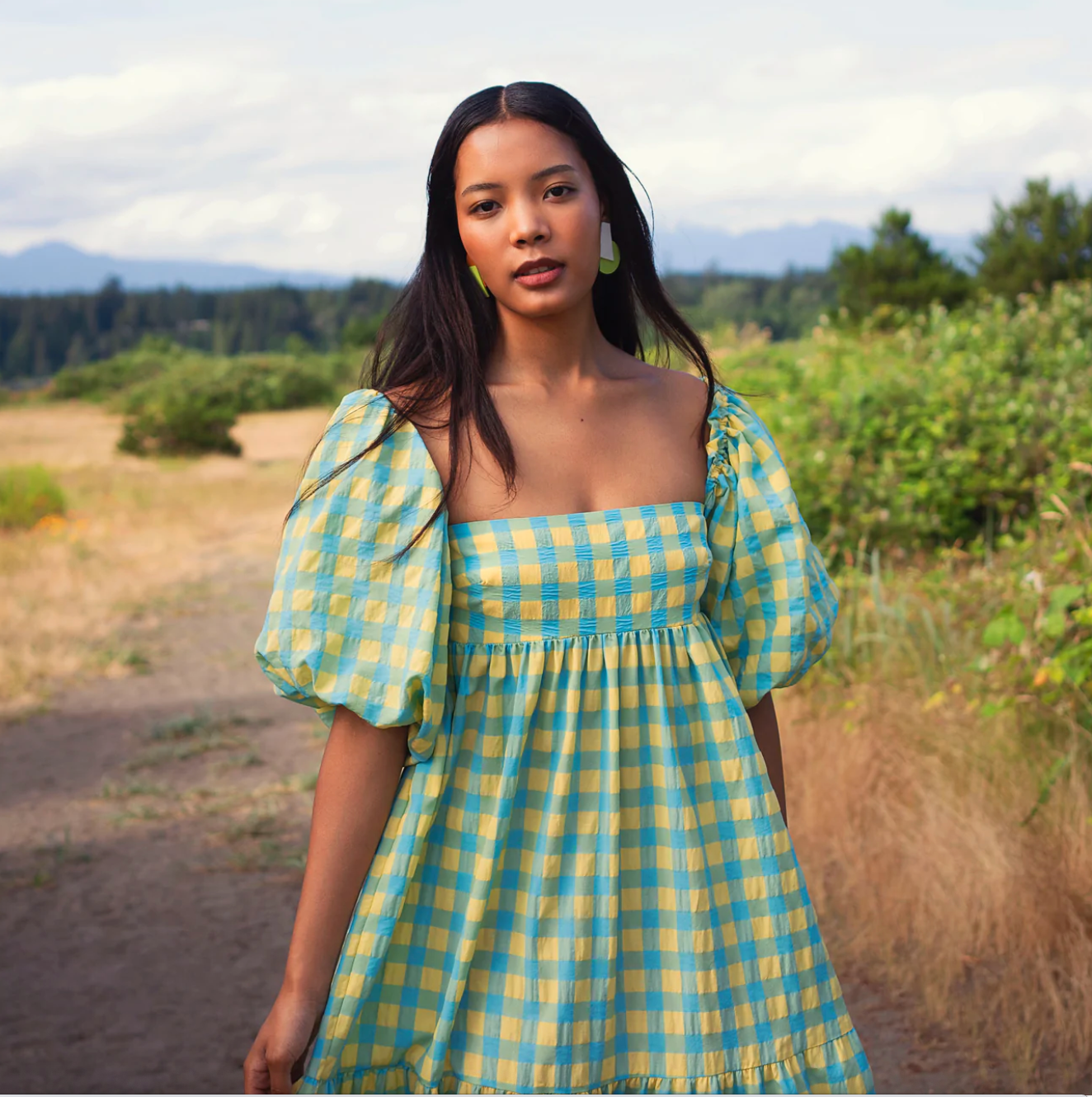 Polychrome Geometric Earrings E130 brown/green/off-white